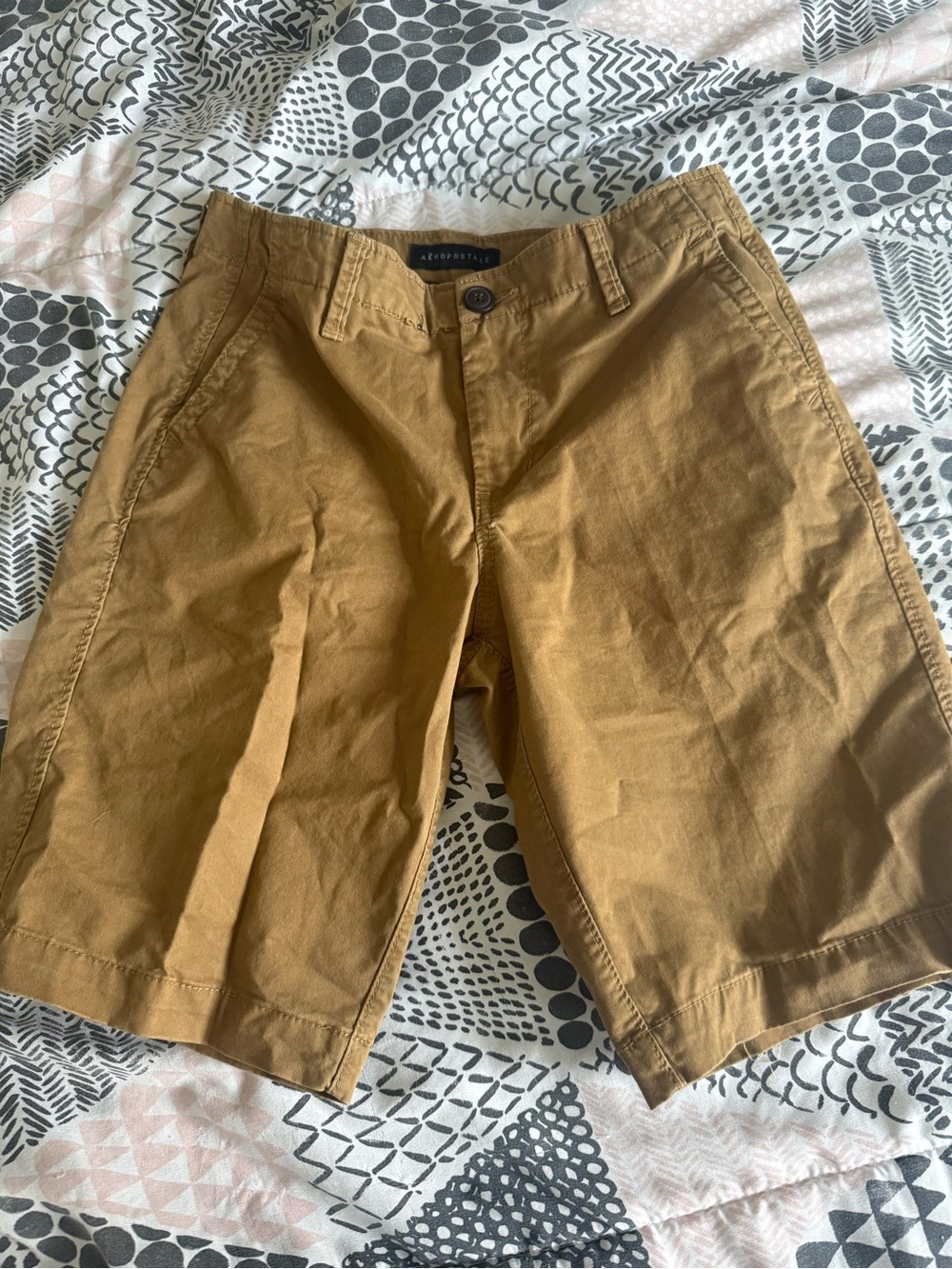 Aeropostale Men’s Brown Flat Front Chino Shorts